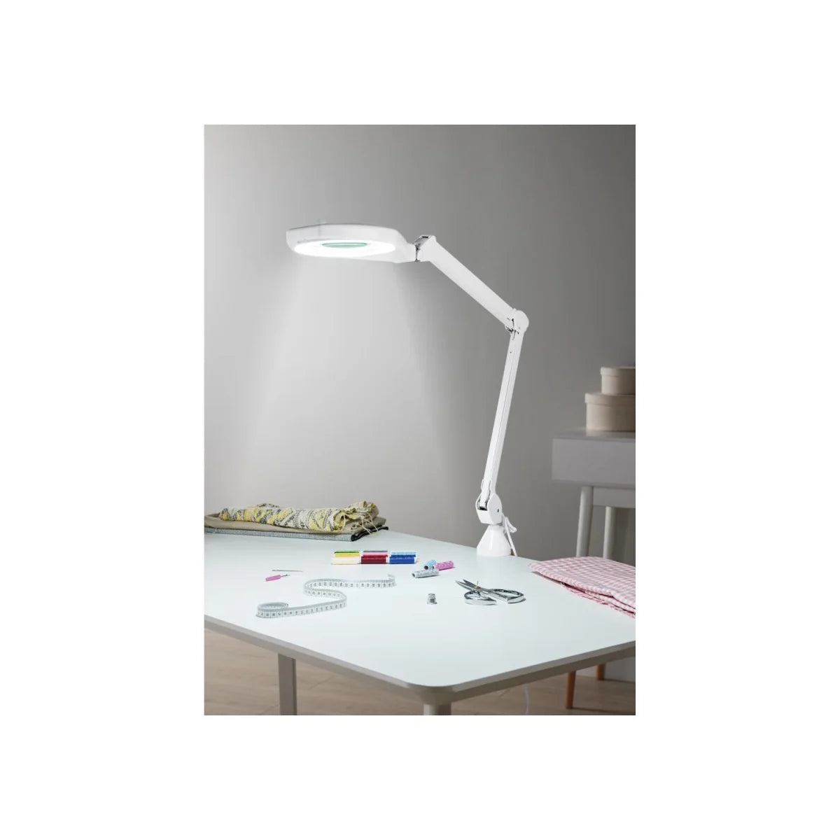 Crelando® LED Lampë me Zmadhues (Magnifying Lamp)